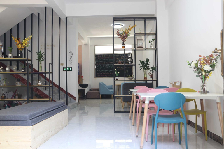 Others 4, Showbiz Hostel, Guilin