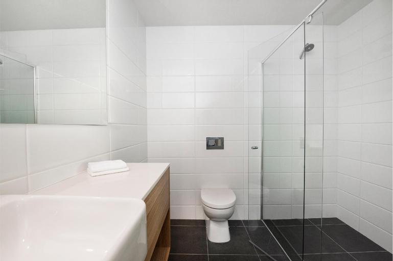 Bathroom 19