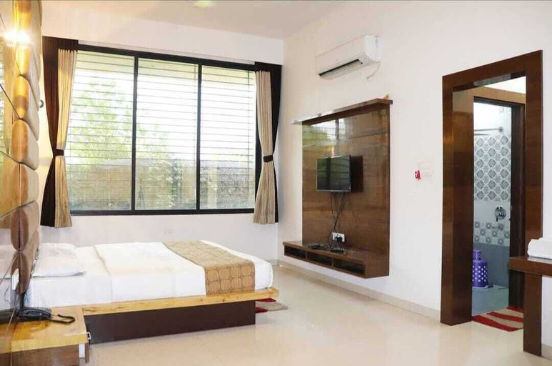 Bedroom 5, Hotel Shivani Resort, Dhar