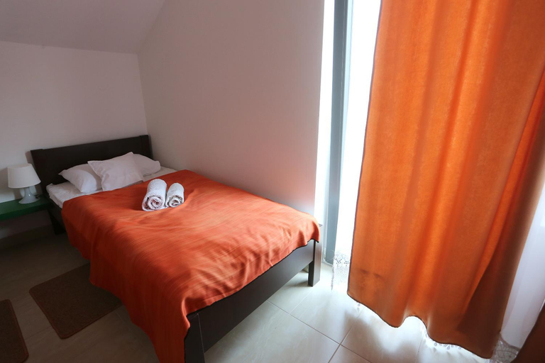 Others 3, Bed & Breakfast Ana, Darda
