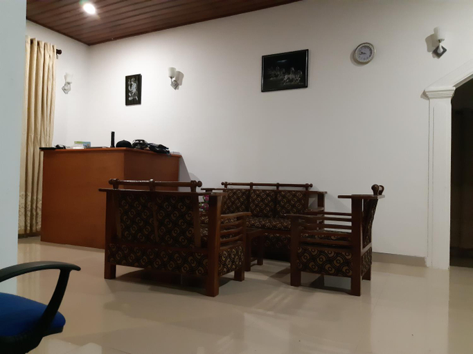 Public Area 2, Tamarind Tamarind Resort, Tourist Board Approved, Palugaswewa