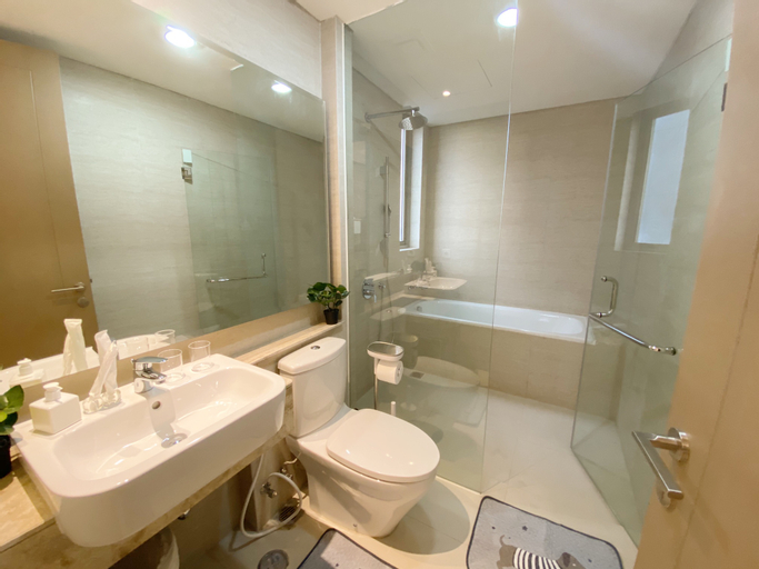 Bathroom 23