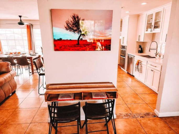 4, Glendale Pool Heat Pet Friendly, Maricopa