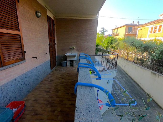 Others 2, Pedalare con lentezza, Fermo