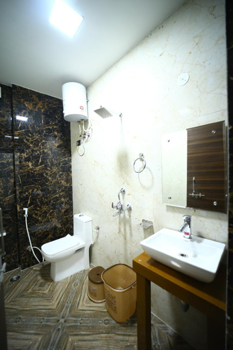Bathroom 5, HOTEL BYKE RIDE, Agra