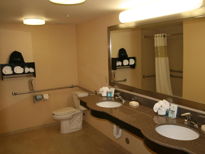 Bathroom 8