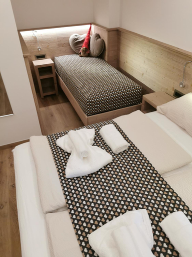 Others 3, Verdi Armonie Rooms and Wellness, Belluno