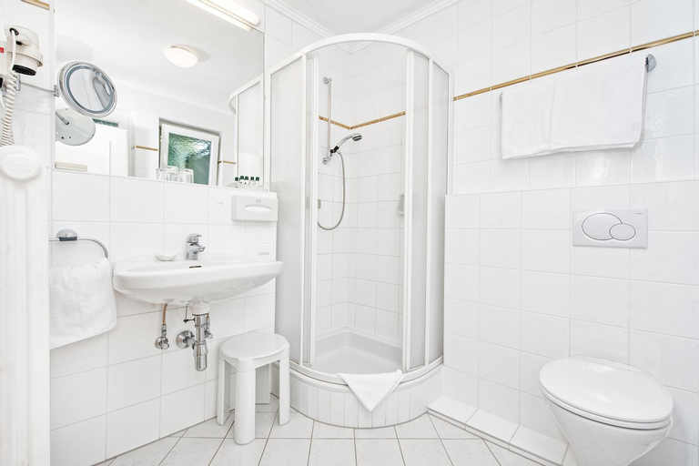Bathroom 2