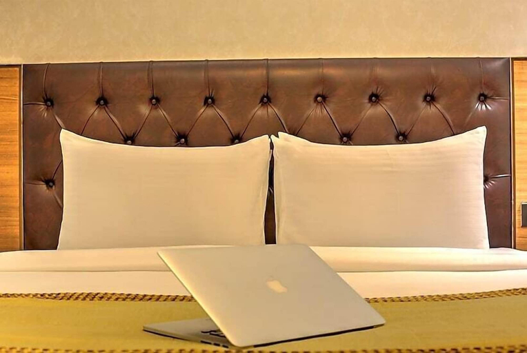 Bedroom 4, Hotel 91 Huda City Centre, Gurgaon