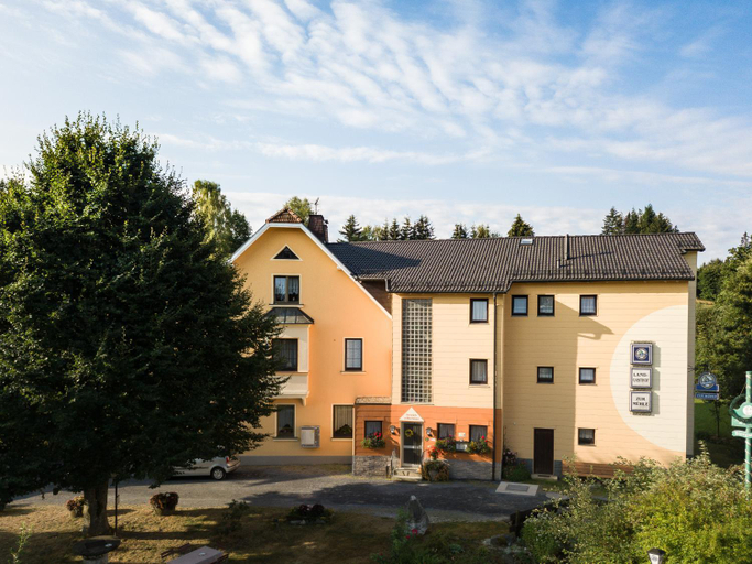 Others 5, Landgasthof Zur Muhle, Hof