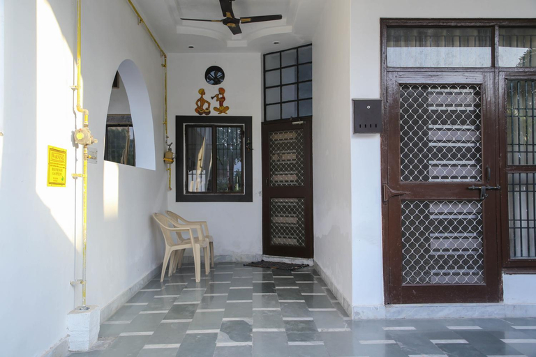 Exterior & Views 1, Aradhanas Home Stay Near Taj Mahal, Agra