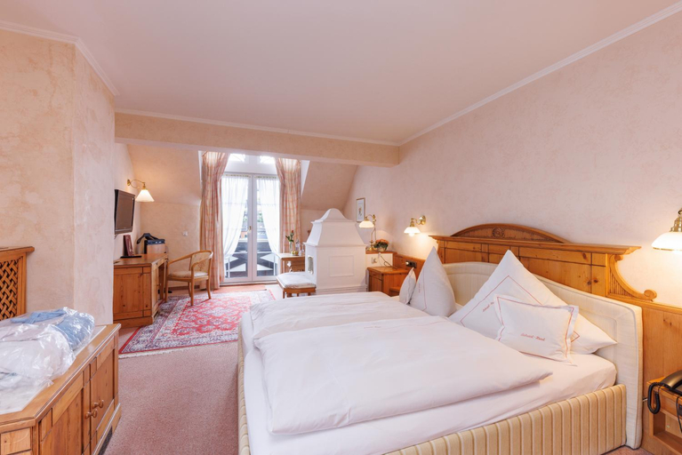 Bedroom 3, Lahntalhotel Feudingen, Siegen-Wittgenstein