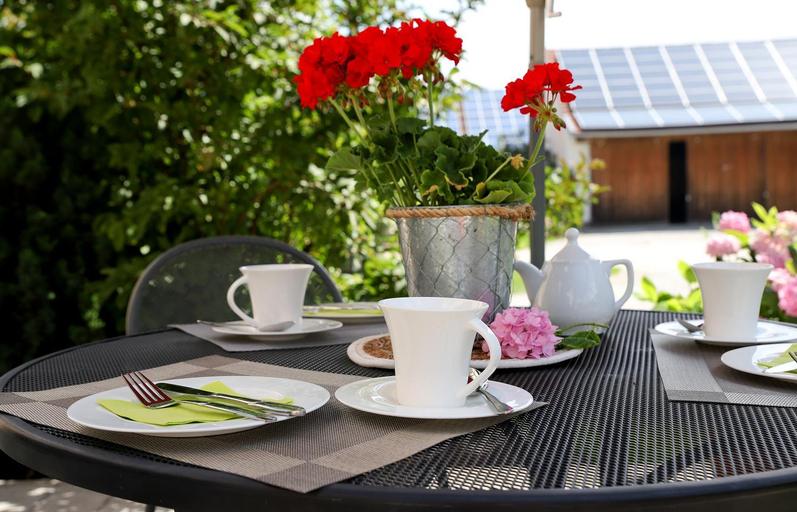 Food & Drinks 5, Lohauserhof - Biohof Und Hotel, Dachau
