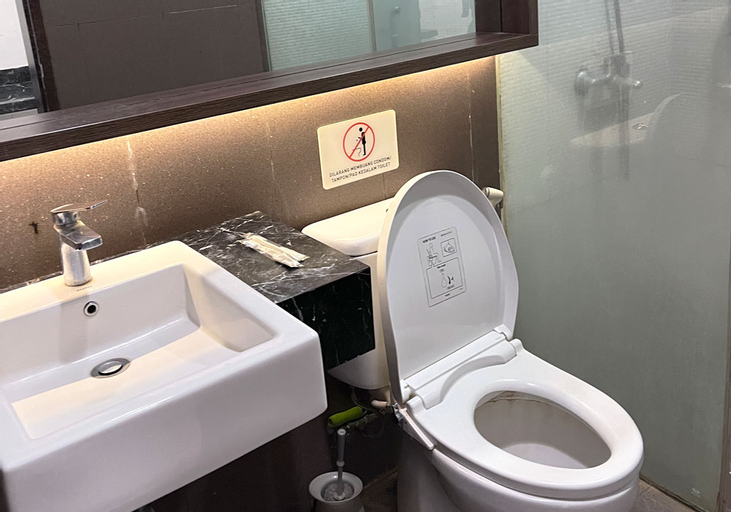 Bathroom 4
