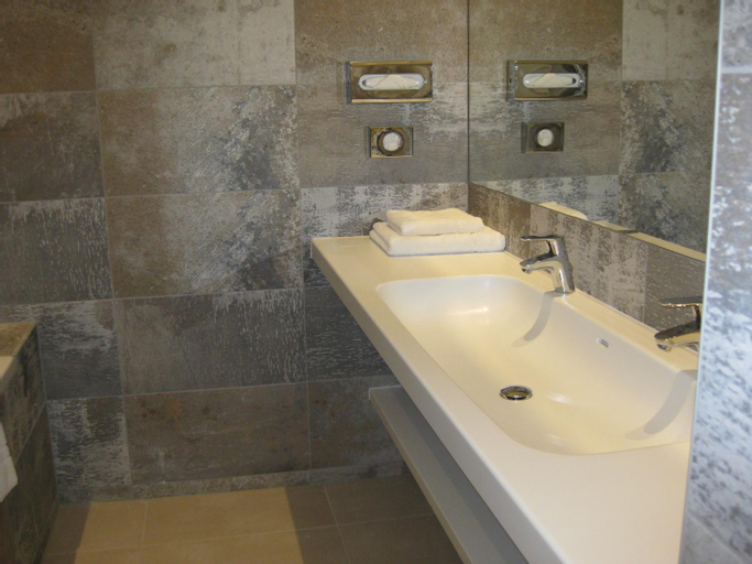 Bedroom 4, City Hotel, Linz