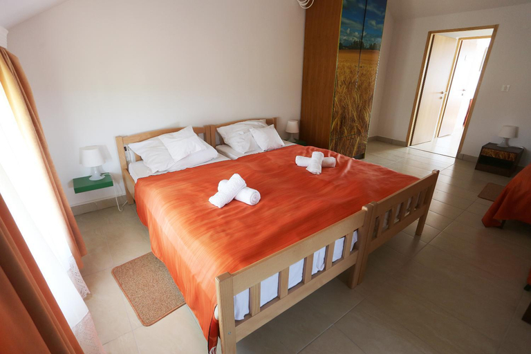 Others 2, Bed & Breakfast Ana, Darda