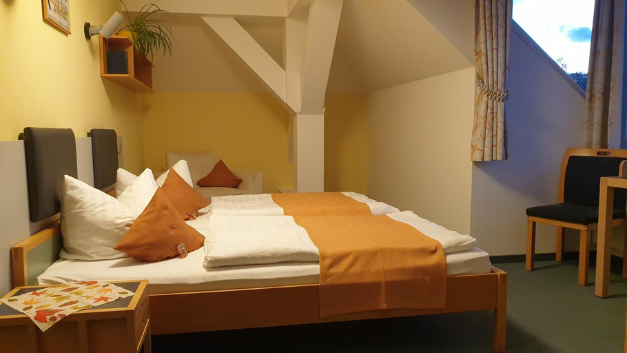 Bedroom 3, Hotel Regenbogenhaus, Mittelsachsen