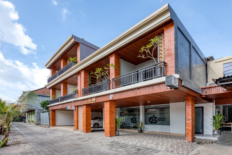 DJenek Seminyak, Badung