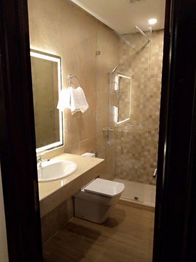 Bathroom 2, Palm’s Motel, Agadir-Ida ou Tanane