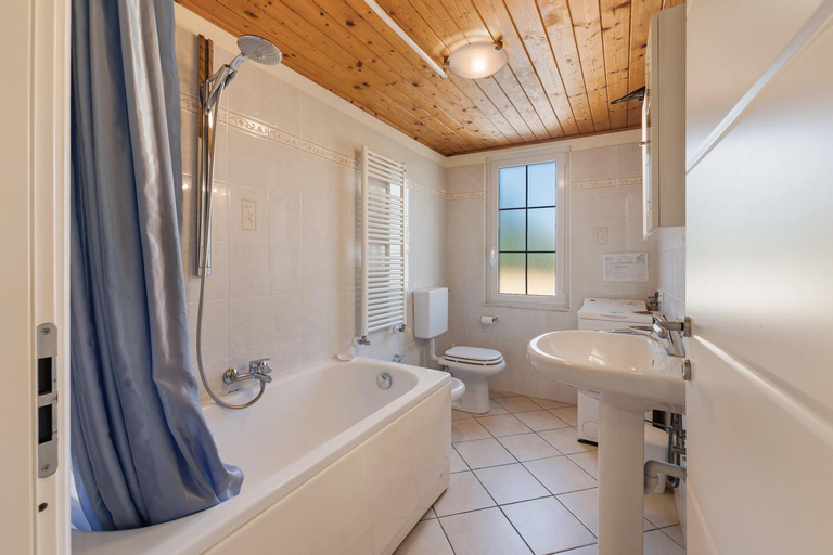 Bathroom 9
