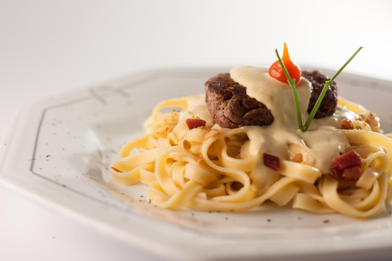 Others 2, Hotel Saint Louis, Barreiras