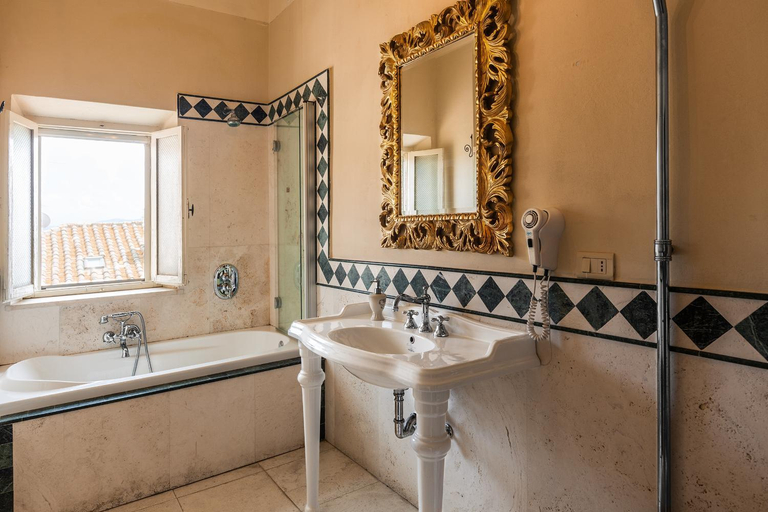 Bathroom 4, Palazzo Barbini Dimora Storica, Perugia