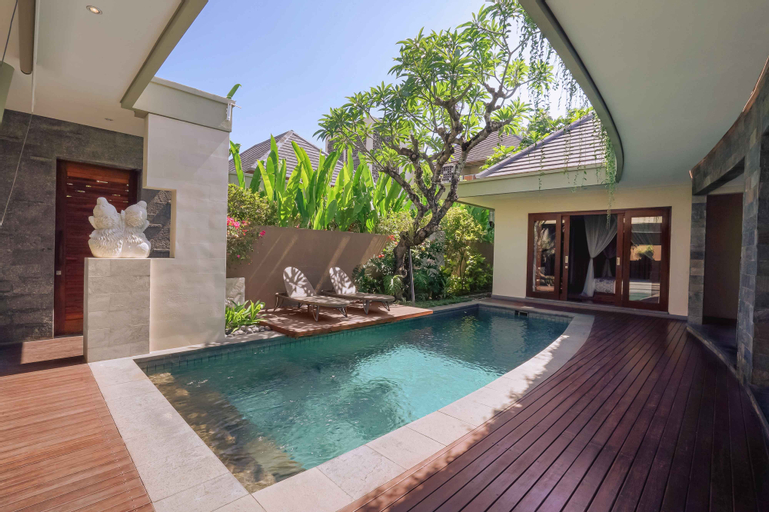 Swimming Pool 12