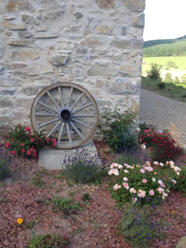 Others 3, Le domaine des Terres, Rhône