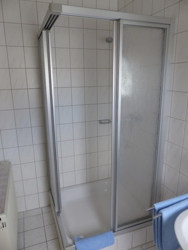 Bathroom 4, Hotel Zum Anger, Zwickau