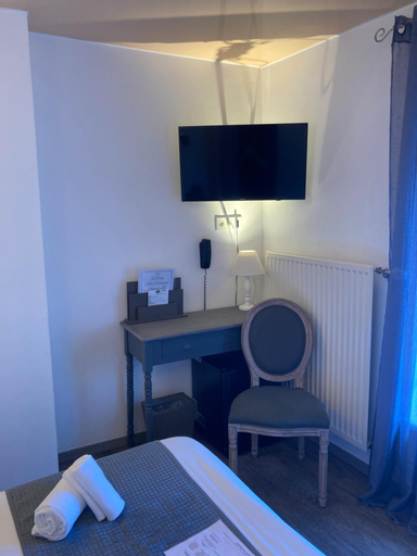 Bedroom 12