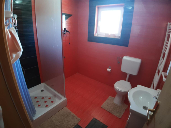 Bathroom 2, Rooms Sapina, Plitvička Jezera