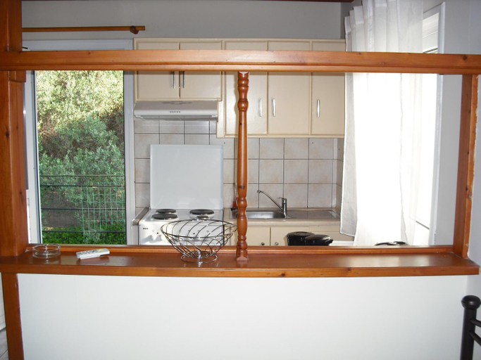 Others 3, ΣΑΡΑΝΤΗΣ ΜΑΡΚΟΠΟΥΛΟς, Ionian Islands