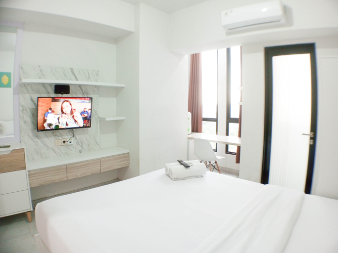 Bedroom 2, Relaxing Studio at The Alton Apartment By Travelio, Semarang