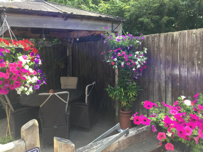 Others 3, The Bell Inn, Wiltshire