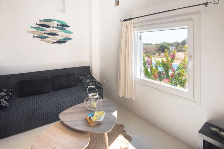 Others 5, Andria's suites, South Aegean