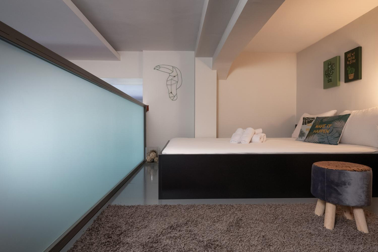 2, Athens Downtown Loft, Attica