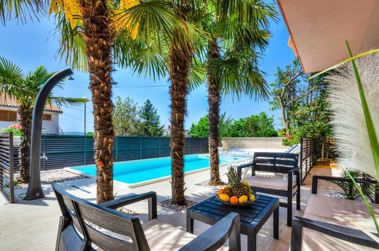 Sport & Beauty 5, Abros potkrovlje, Crikvenica