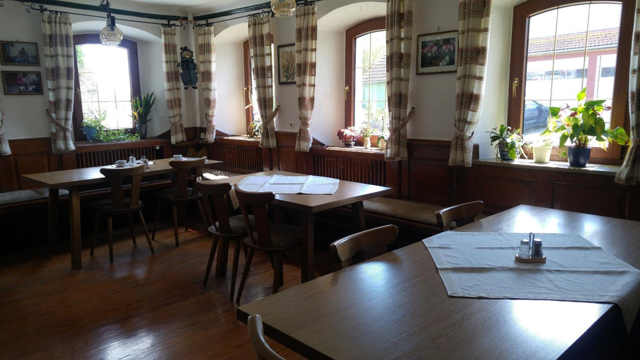 Food & Drinks, Gasthaus zum Goldenen Roß, Main-Tauber-Kreis