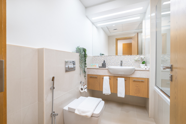 Bathroom, Gorgeous 2bedroom in Bellevue Downtown, Dubai