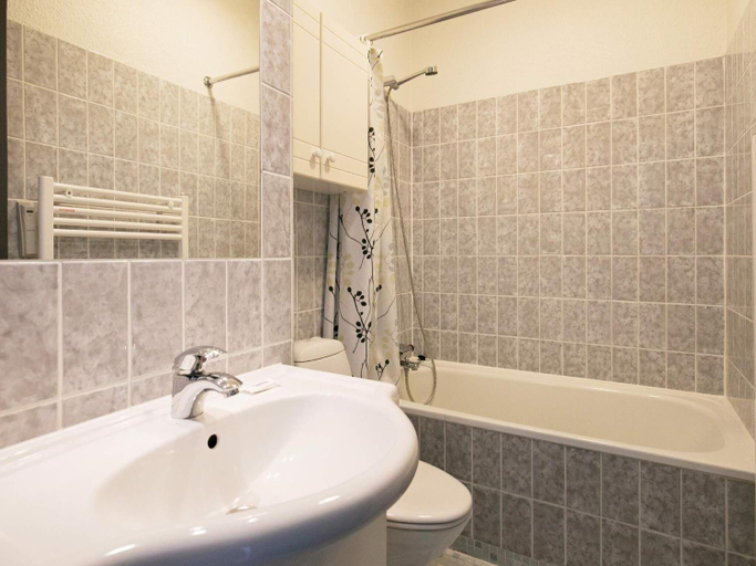 Bathroom 3, 6 person holiday home on a holiday park in Blokhus, Jammerbugt