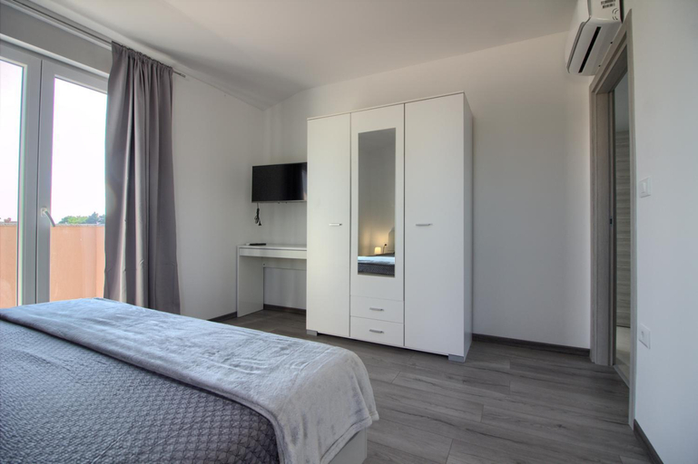 Bedroom 3, Charming villa Enjoy with private pool in Pula, Pula
