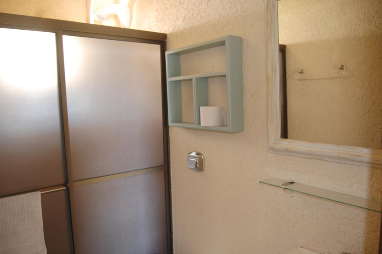 Bathroom 5, Pousada Santa Genoveva campeche, Florianopolis