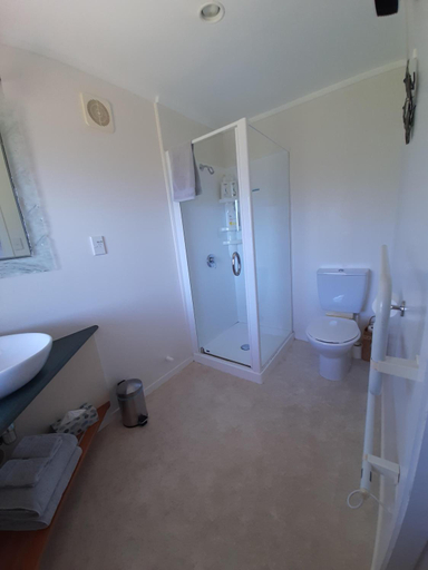Bathroom 2, A Sea View B&B, Marlborough