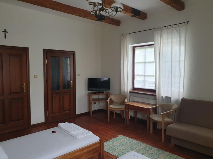 Others 4, Zabie Oko, Giżycko