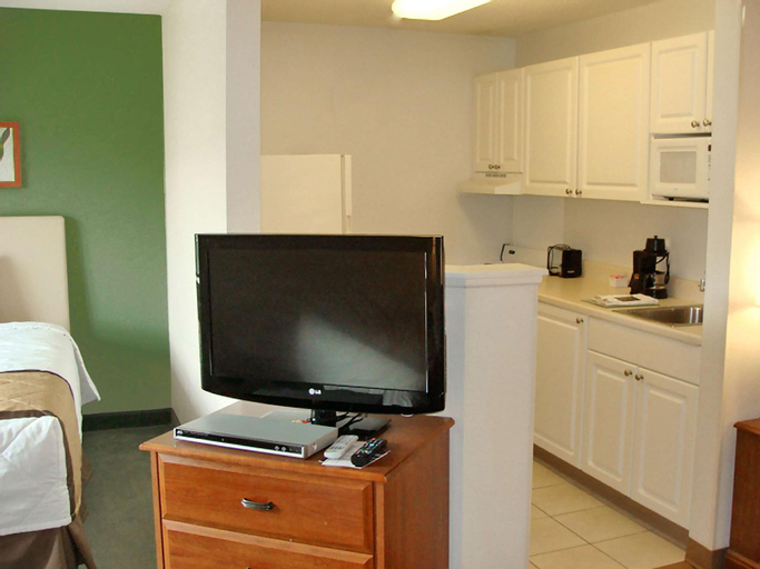 Dining Room 16