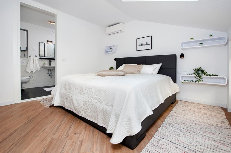 Others 2, Riva Residence, Rovinj