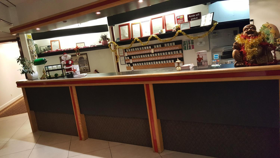 Public Area 2, Hotel Eclipse, Yvelines