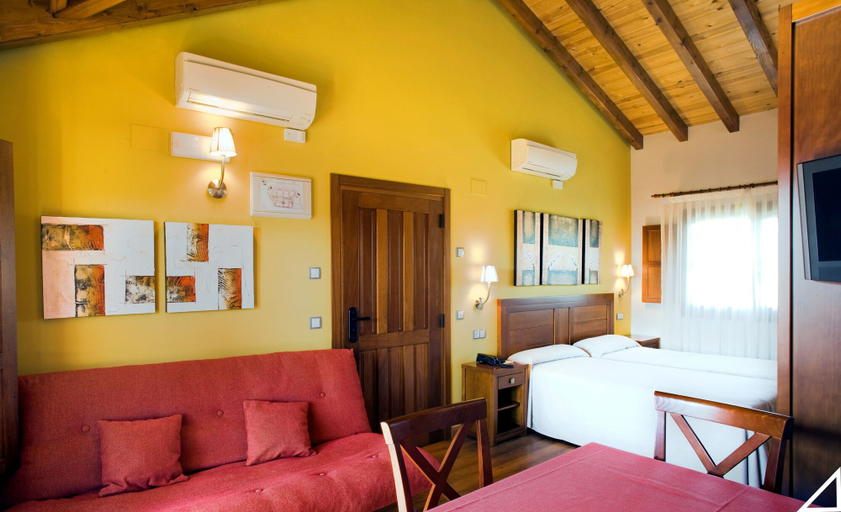 Bedroom 2, Antojanes, Asturias