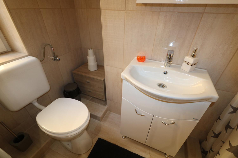 Others 2, Rozsa Apartmanhaz, Szeged
