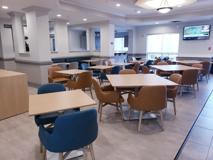 Food & Drinks 5, Comfort Suites Valdosta, Lowndes